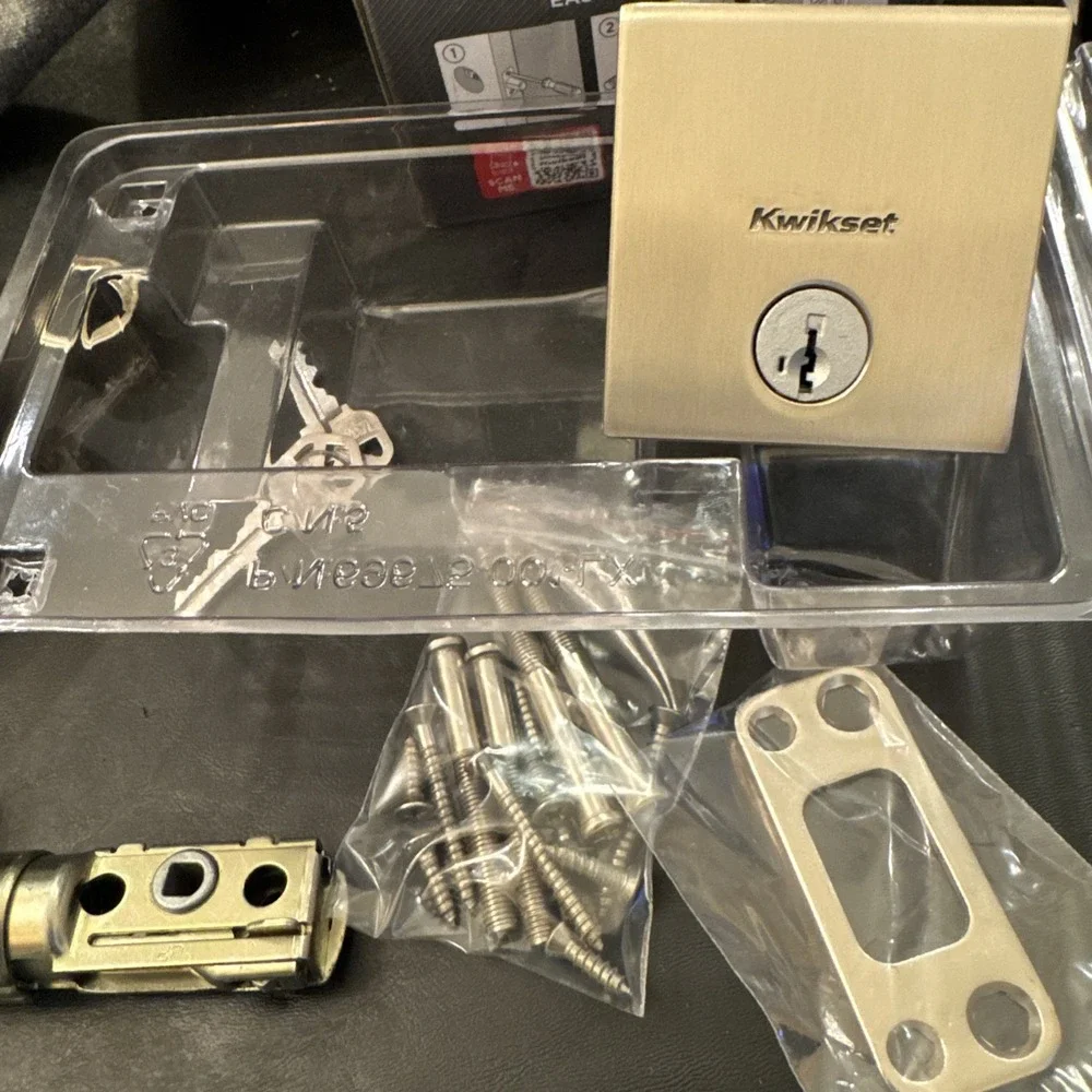 Kwikset Downtown Square Single Cylinder‎ Deadbolt Satin Nickel 92580-018